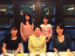 遠山敦子さん